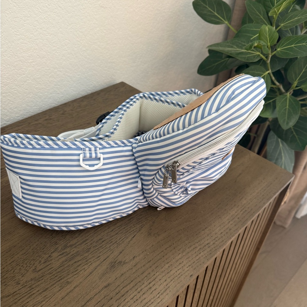 Tushbaby Baby Hip Carrier